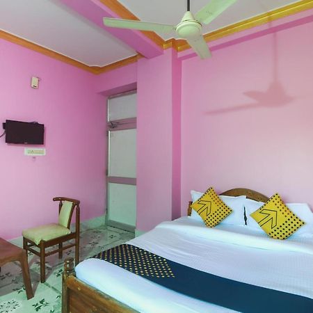 Kendrapara Spot On 65043 Hotel Kalinga Palace المظهر الخارجي الصورة