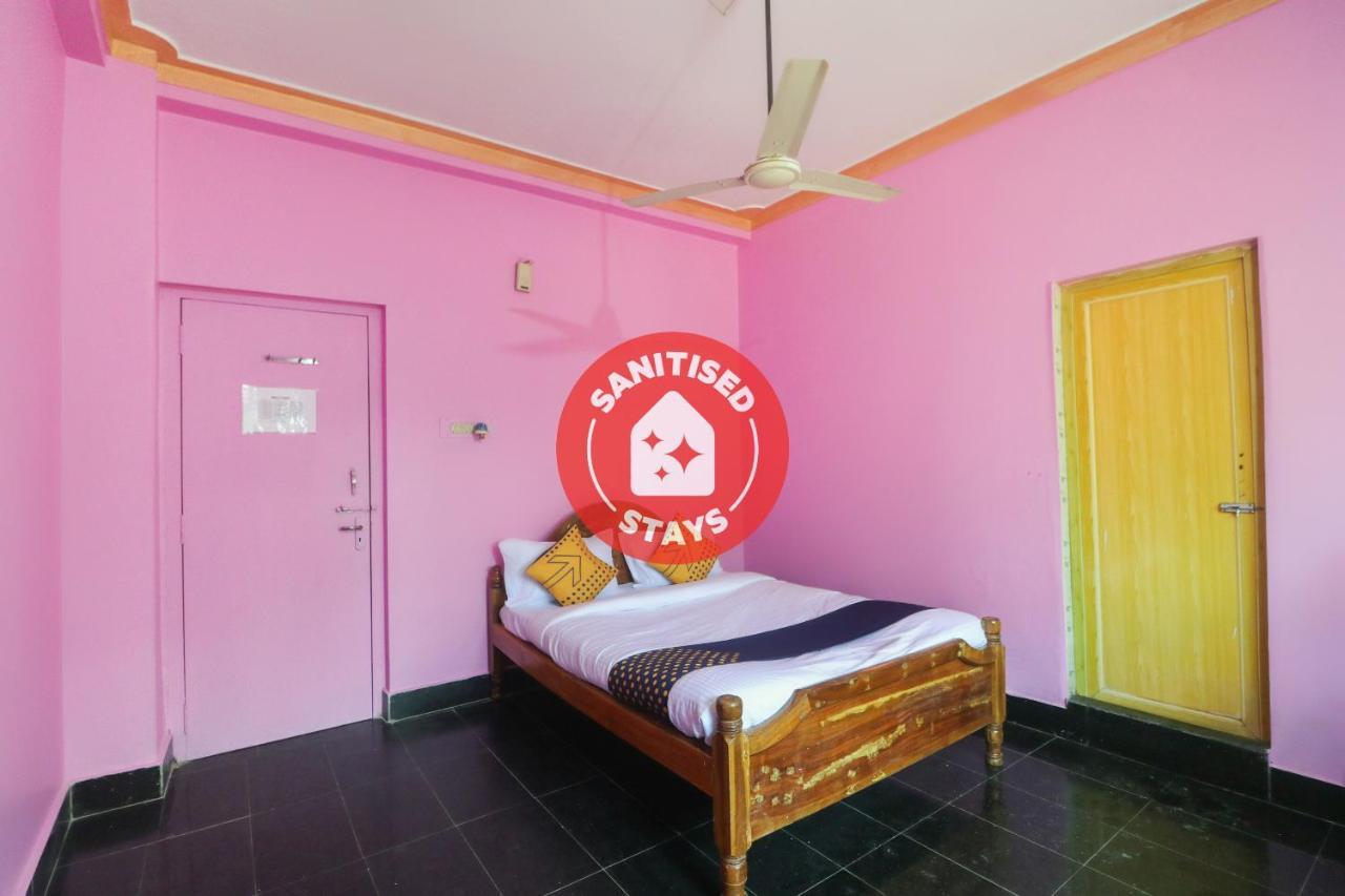 Kendrapara Spot On 65043 Hotel Kalinga Palace المظهر الخارجي الصورة