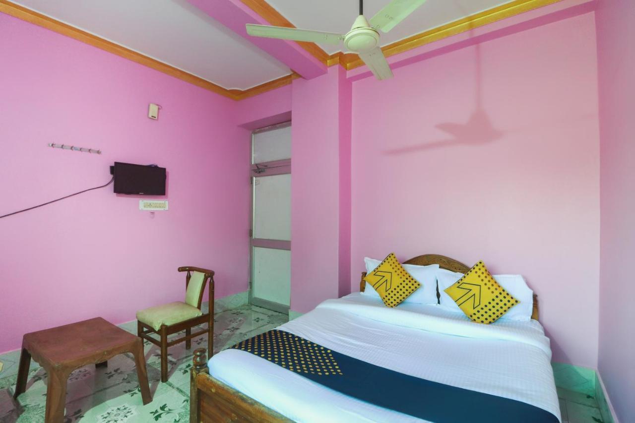 Kendrapara Spot On 65043 Hotel Kalinga Palace المظهر الخارجي الصورة