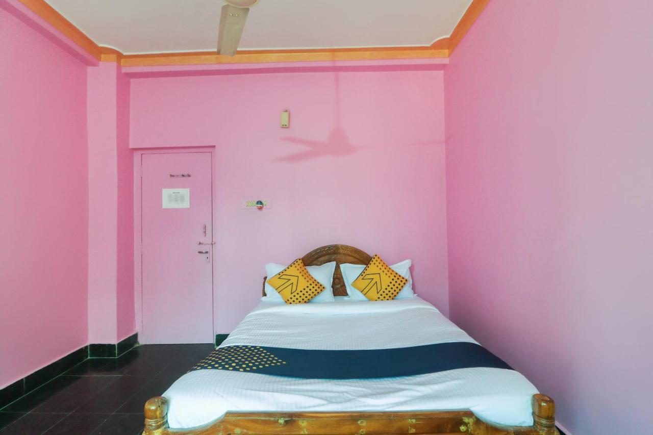 Kendrapara Spot On 65043 Hotel Kalinga Palace المظهر الخارجي الصورة