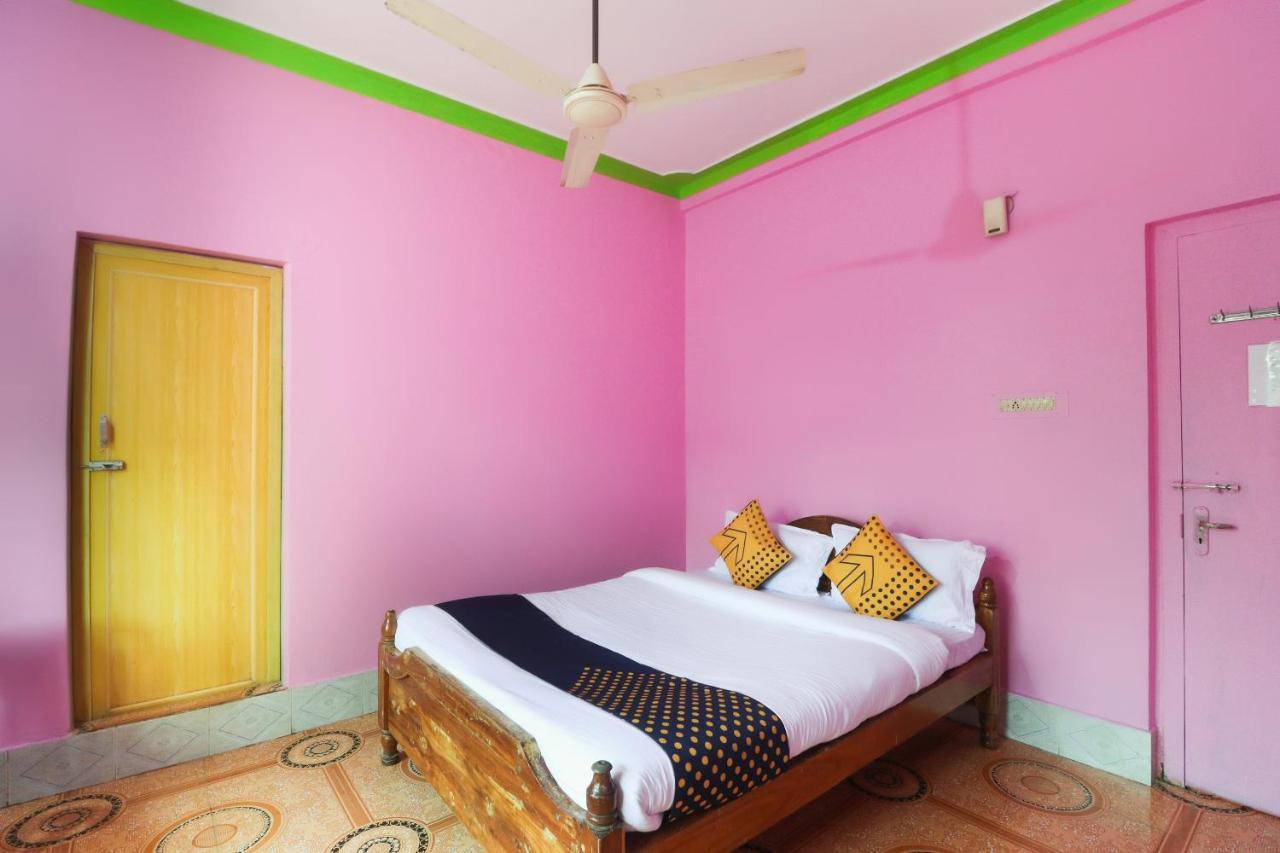 Kendrapara Spot On 65043 Hotel Kalinga Palace المظهر الخارجي الصورة