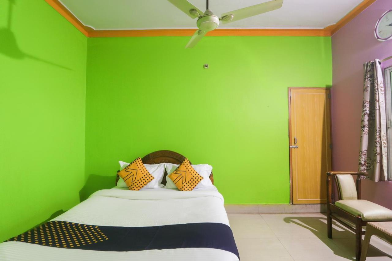 Kendrapara Spot On 65043 Hotel Kalinga Palace المظهر الخارجي الصورة